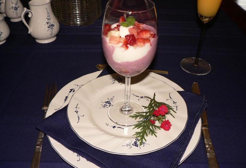 Cedar Song B&b | Parksville | British Columbia | Canada 1