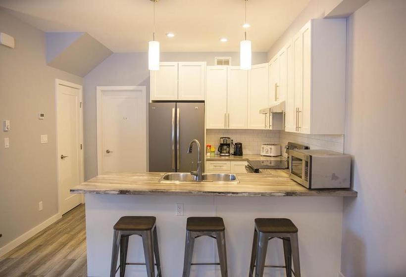 Midnight Sun Inn  Bed & Breakfast | Whitehorse | Yukon Territory | Canada 10