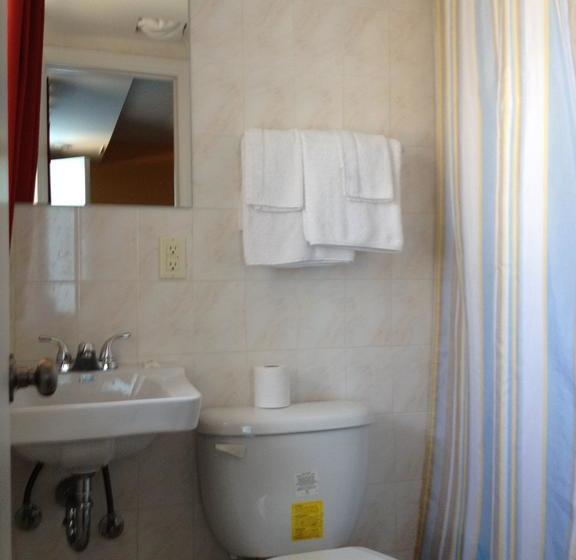 Motel Saintjacques | Montreal | Quebec | Canada 16