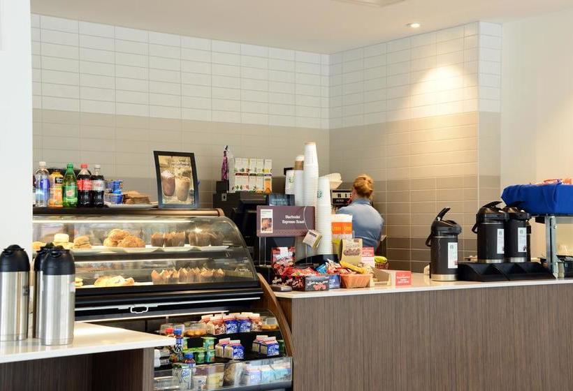 Hotel Clare Hall At Brescia University College | London | Ontario | Canada 9