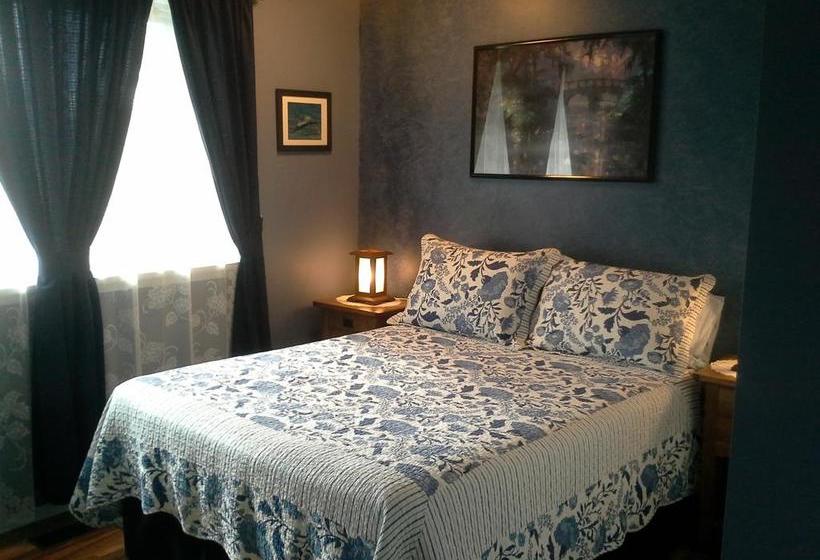 Arbour Cottage B & B | Courtenay | British Columbia | Canada 10