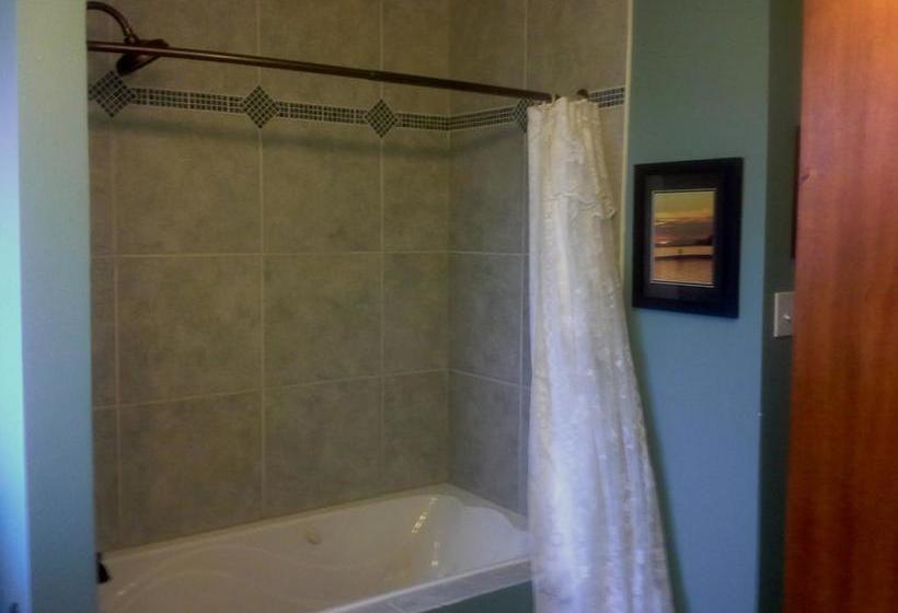 Arbour Cottage B & B | Courtenay | British Columbia | Canada 15