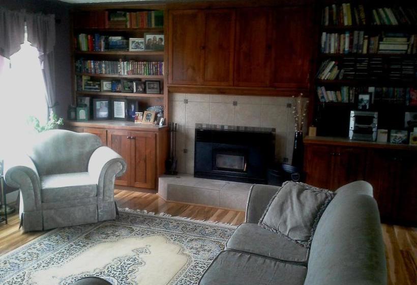 Arbour Cottage B & B | Courtenay | British Columbia | Canada 16