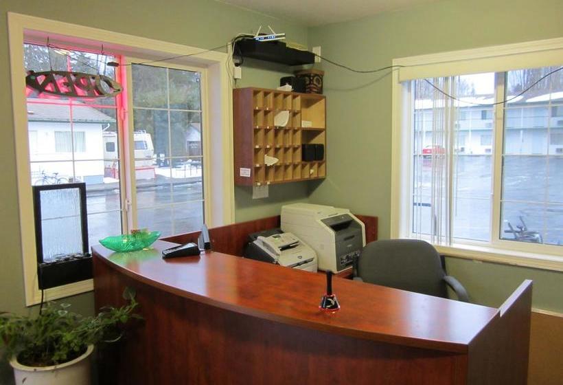 Rainbow Inn Motel | Terrace | British Columbia | Canada 19