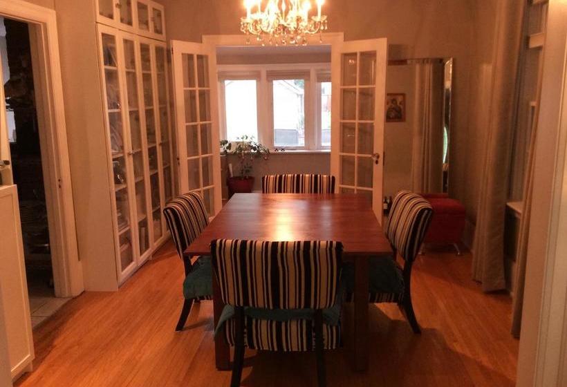 Bed and Breakfast Riverbend Guest House | Saskatoon | Saskatchewan | Canada 1