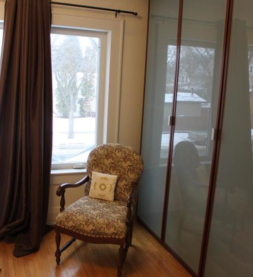 Bed and Breakfast Riverbend Guest House | Saskatoon | Saskatchewan | Canada 12