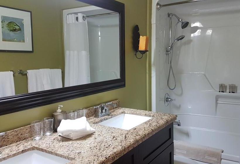 Christine S Bed And Breakfast | St. Catharines | Ontario | Canada 13