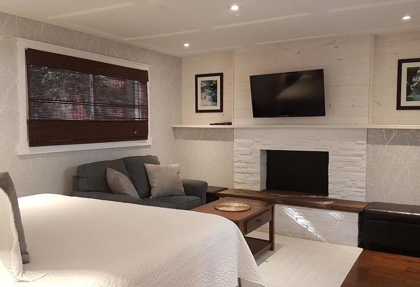 Christine S Bed And Breakfast | St. Catharines | Ontario | Canada 3