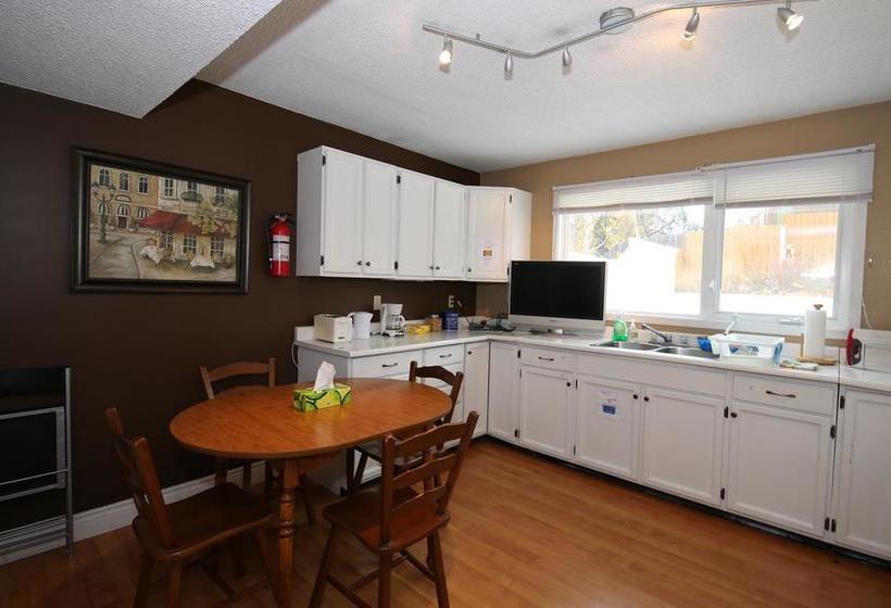 Jenny S B&b | Yellowknife | Northwest Territories | Canada 11