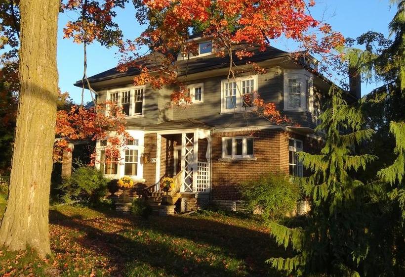 The Captain S House Heritage Bed & Breakfast | Midland | Ontario | Canada 5