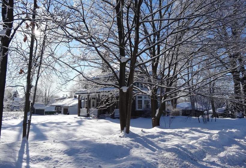 The Captain S House Heritage Bed & Breakfast | Midland | Ontario | Canada 6