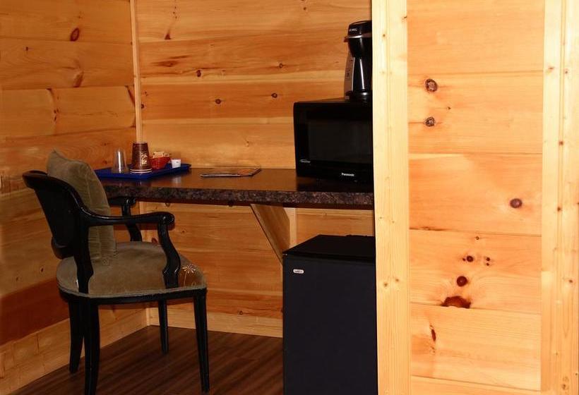 Motel 149 | Mont Tremblant | Quebec | Canada 11