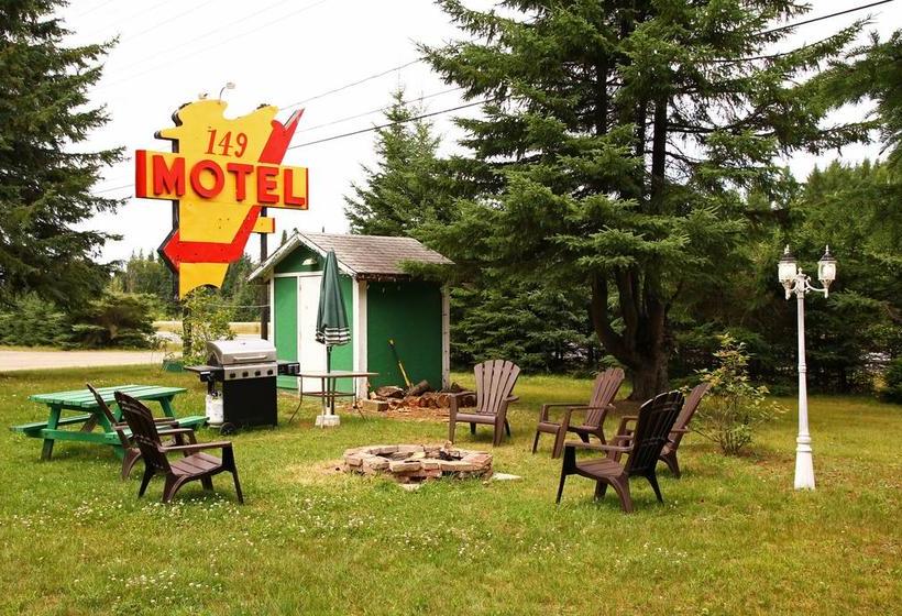 Motel 149 | Mont Tremblant | Quebec | Canada 4