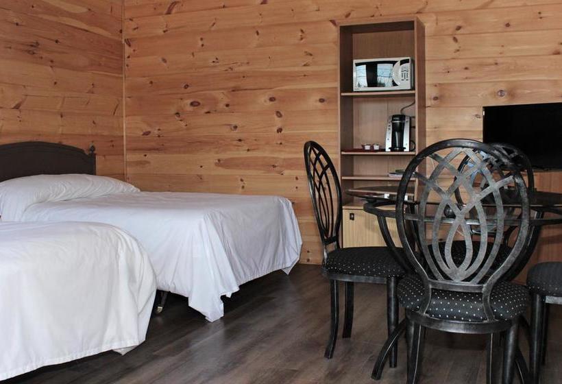 Motel 149 | Mont Tremblant | Quebec | Canada 6