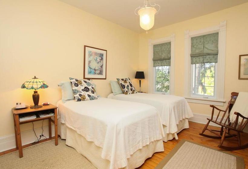 Danby House Bed And Breakfast | Markdale | Ontario | Canada 6