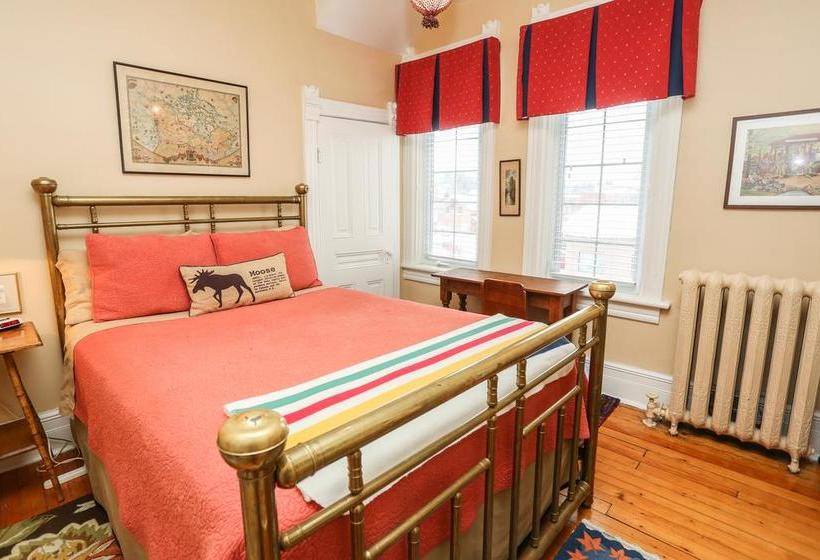 Danby House Bed And Breakfast | Markdale | Ontario | Canada 9