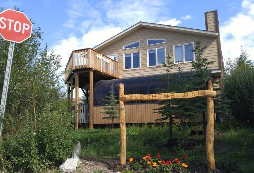 Sunshine B&b In Old Town Northwest Territories