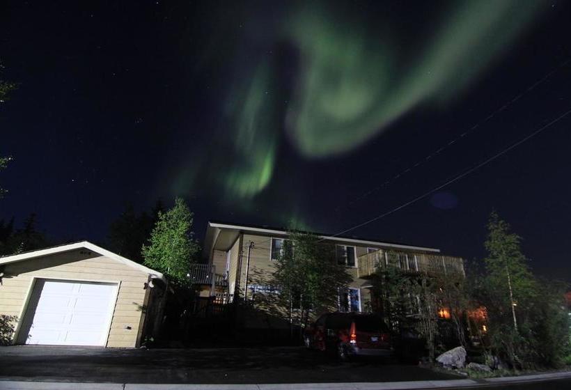 Sunshine B&b In Old Town | Yellowknife | Northwest Territories | Canada 8