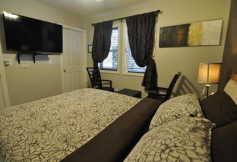 Cornerstone Bed And Breakfast | Revelstoke | British Columbia | Canada 15