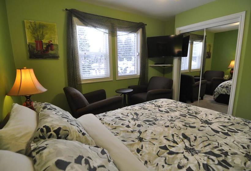 Cornerstone Bed And Breakfast | Revelstoke | British Columbia | Canada 20