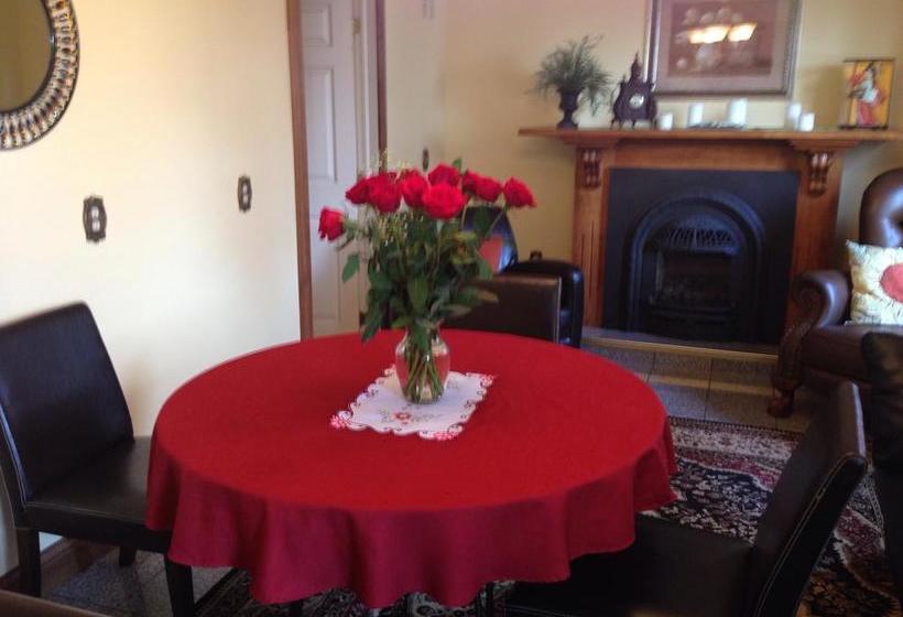 Hotel Inn On The Harbour | Charlottetown | Prince Edward Island | Canada 13