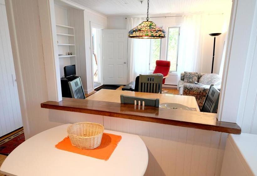 Le Petit Hotel Charlevoix | La Malbaie | Quebec | Canada 16