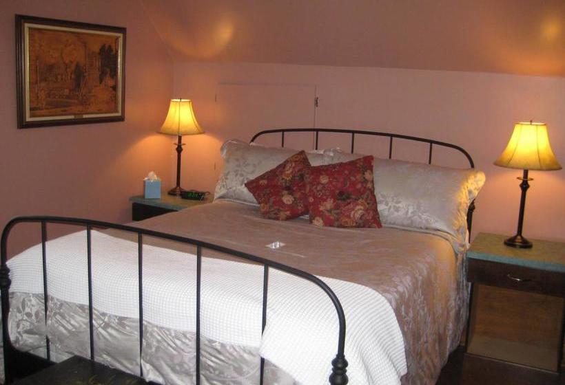 Phoenix House B&b | Stettler | Alberta | Canada 14