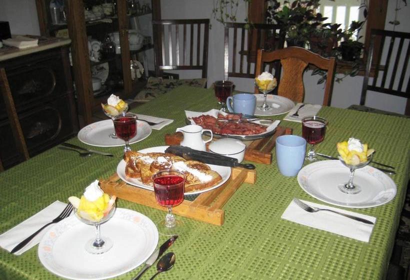 Phoenix House B&b | Stettler | Alberta | Canada 16