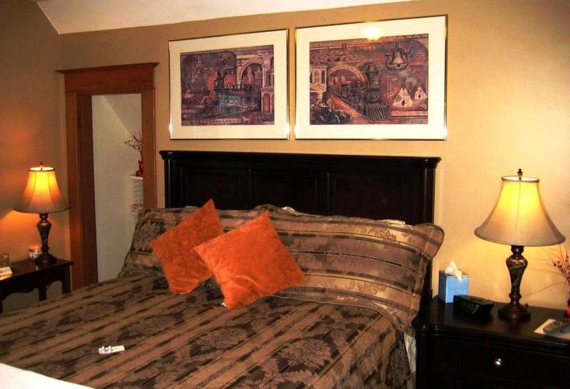 Phoenix House B&b | Stettler | Alberta | Canada 5