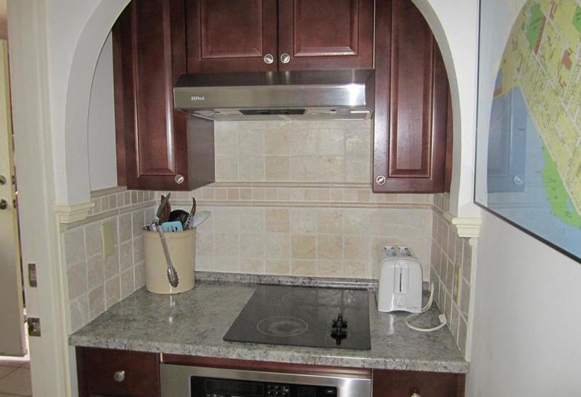 Bed and Breakfast Heathergate Cottage And Suites | Victoria | British Columbia | Canada 6