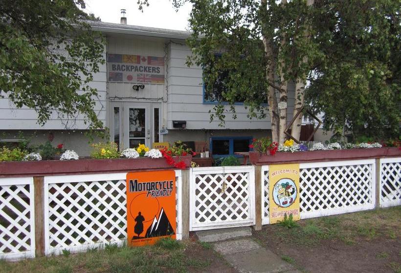 Hostel Beez Kneez Bakpakers | Whitehorse | Yukon Territory | Canada 9