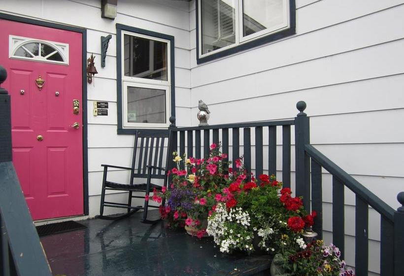 Casey S Bed & Breakfast | Whitehorse | Yukon Territory | Canada 12