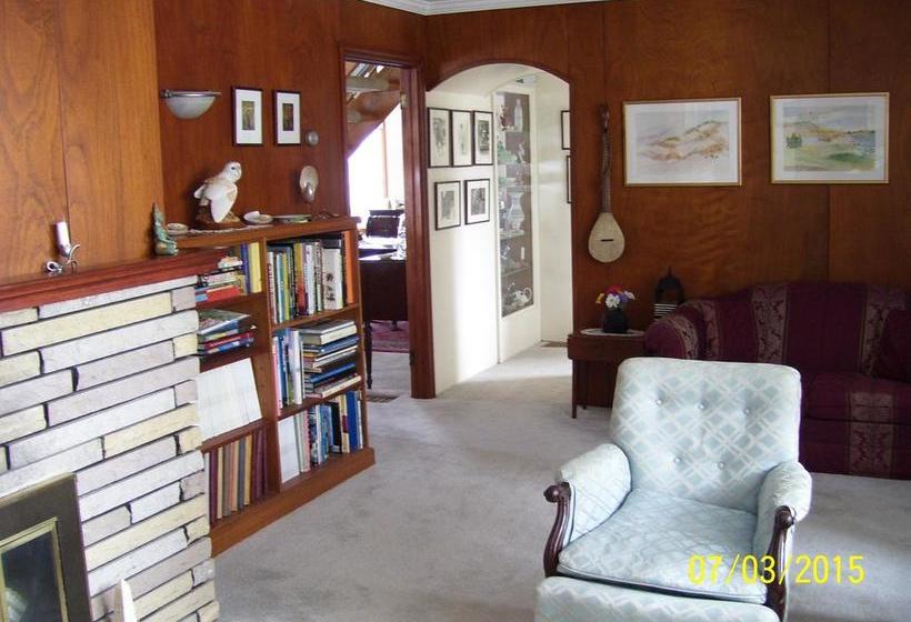 Burken B&b | Brighton | Ontario | Canada 10