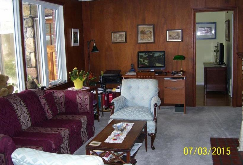 Burken B&b | Brighton | Ontario | Canada 9