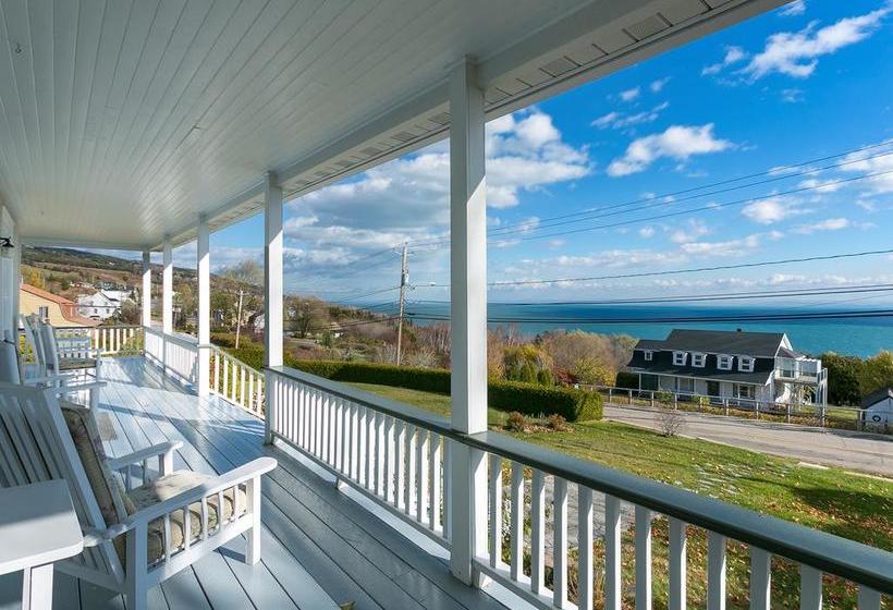 Bed and Breakfast Maison Des Lilas | La Malbaie | Quebec | Canada 3