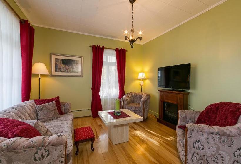 Bed and Breakfast Maison Des Lilas | La Malbaie | Quebec | Canada 7