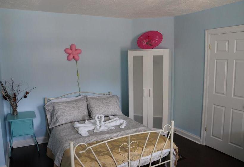 Locarno Hostel | Toronto | Ontario | Kanada 11