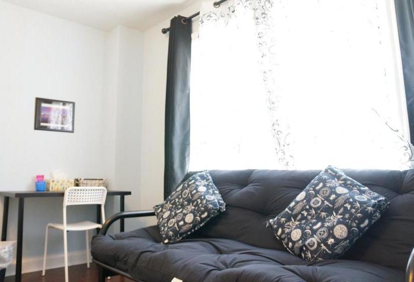 Locarno Hostel | Toronto | Ontario | Kanada 18