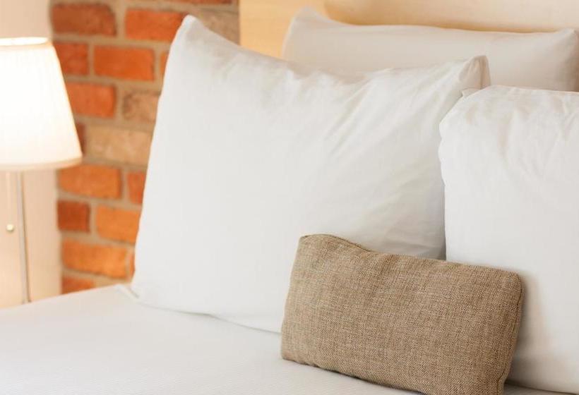 Bed And Breakfast Du Village  Bbv | Montreal | Quebec | Canada 5