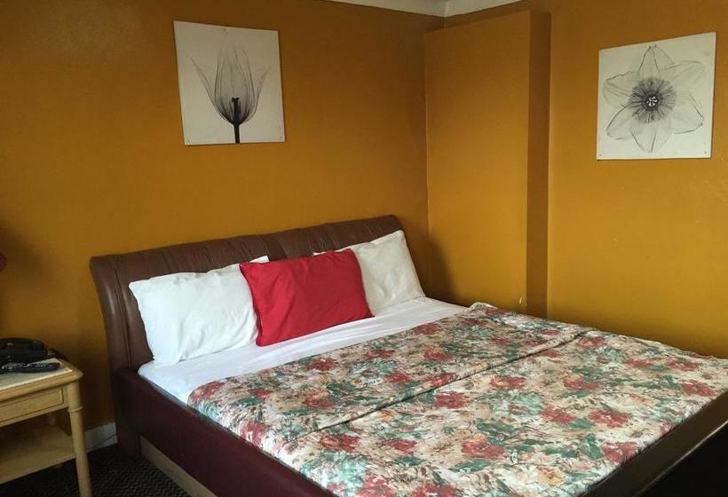 Mayflower Motel | Kitchener | Ontario | Canada 10