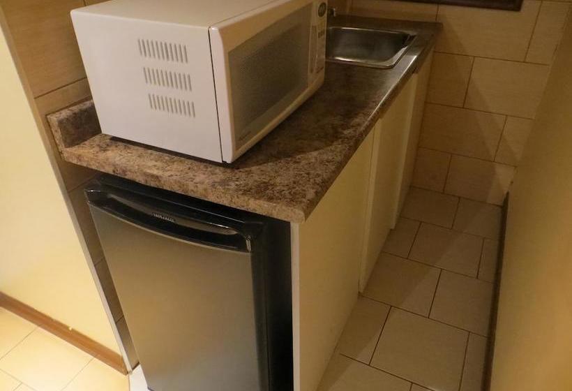 Mayflower Motel | Kitchener | Ontario | Canada 12