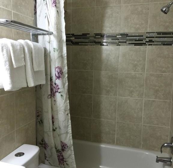 Mayflower Motel | Kitchener | Ontario | Canada 20