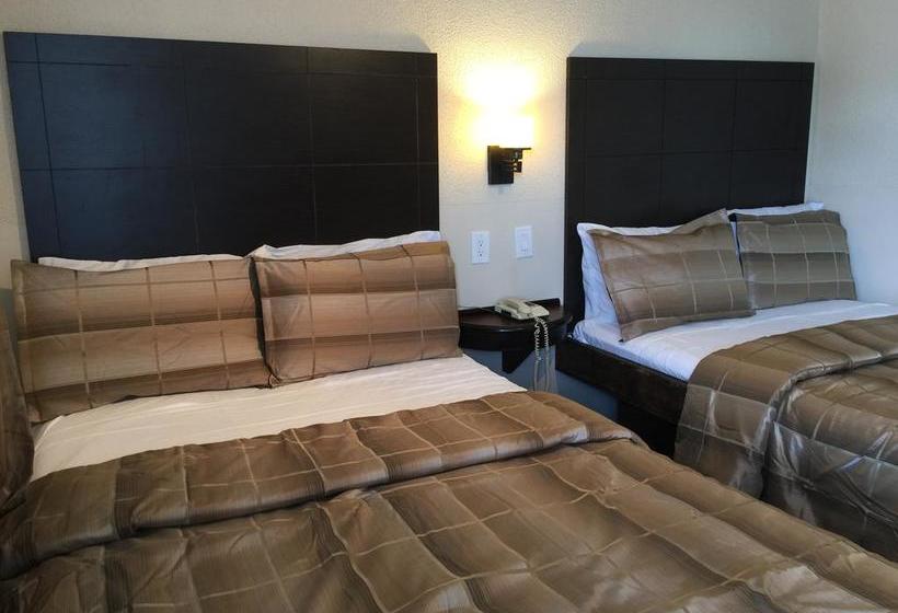 Mayflower Motel | Kitchener | Ontario | Canada 3