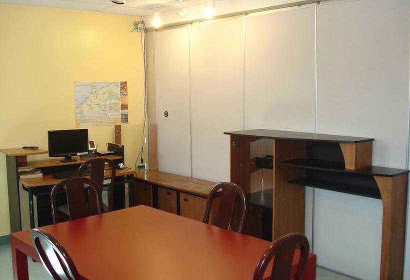Hostel Les Dortoirs De L Espace Globetrotter | Rimouski | Quebec | Canada 18