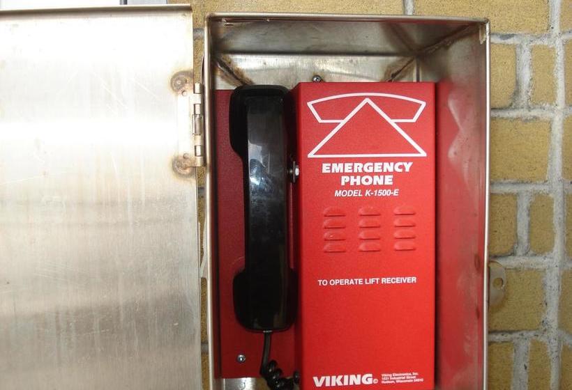 Hostel Les Dortoirs De L Espace Globetrotter | Rimouski | Quebec | Canada 4