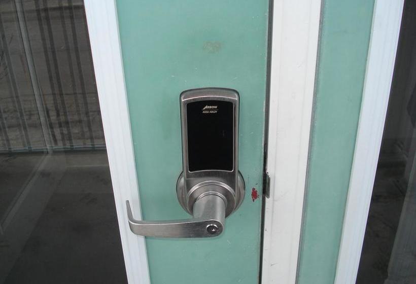 Hostel Les Dortoirs De L Espace Globetrotter | Rimouski | Quebec | Canada 6