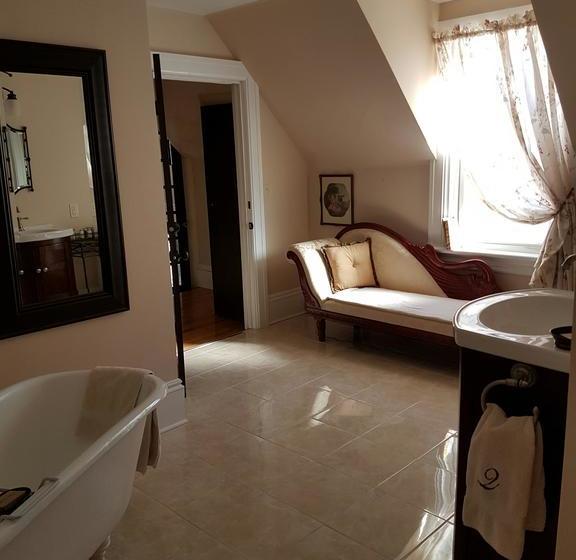 Quartermain House Bed & Breakfast | Fredericton | New Brunswick | Canada 17