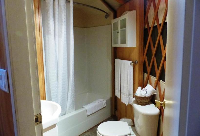 Riverbend Rv Resort And Cottages | Parksville | British Columbia | Canada 6