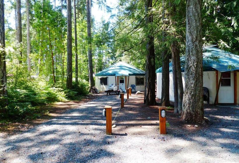 Riverbend Rv Resort And Cottages | Parksville | British Columbia | Canada 9