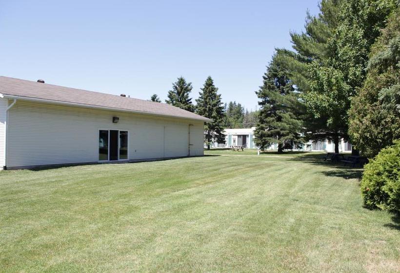 Ambassador Motel | Sault Sainte Marie | Ontario | Canada 10